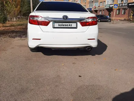 Toyota Camry 2013 года за 10 000 000 тг. в Актобе – фото 3