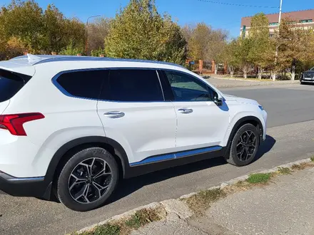 Hyundai Santa Fe 2023 года за 18 000 000 тг. в Актобе – фото 2