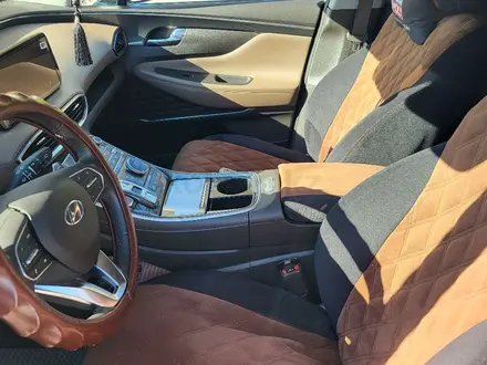 Hyundai Santa Fe 2023 года за 18 000 000 тг. в Актобе – фото 7