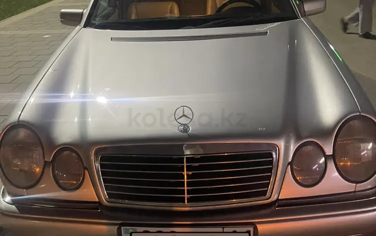 Mercedes-Benz E 200 1996 года за 3 300 000 тг. в Астана