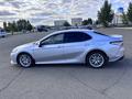 Toyota Camry 2018 годаүшін12 000 000 тг. в Уральск – фото 2