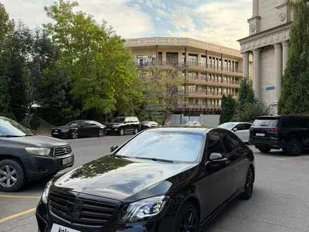Mercedes-Benz S 500 2013 года за 25 000 000 тг. в Алматы