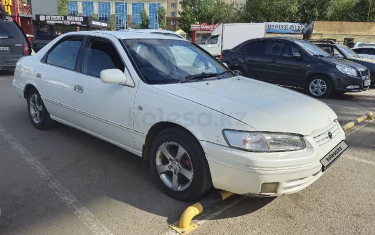 Toyota Camry 1998 года за 2 500 000 тг. в Астана