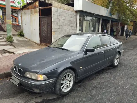 BMW 523 1999 года за 3 500 000 тг. в Шымкент – фото 4