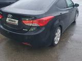 Hyundai Elantra 2013 годаfor4 600 000 тг. в Атырау – фото 2