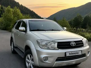 Toyota Fortuner, 2010