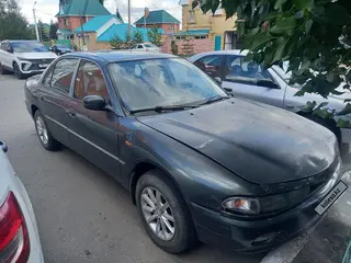 Mitsubishi Galant