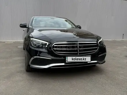 Mercedes-Benz E 300 2023 года за 30 000 000 тг. в Алматы – фото 2