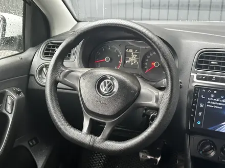 Volkswagen Polo 2017 года за 5 790 000 тг. в Актобе – фото 9