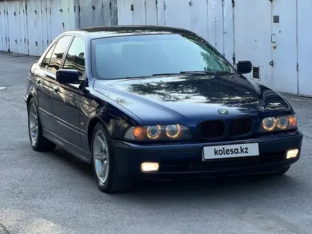 BMW 528 1997 года за 3 250 000 тг. в Алматы