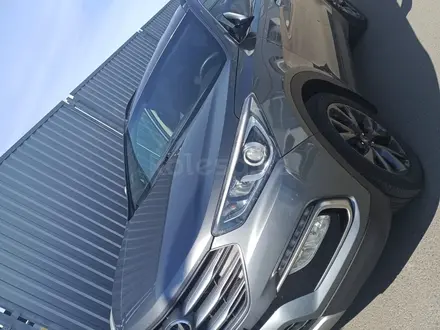 Hyundai Santa Fe 2016 года за 8 400 000 тг. в Семей – фото 10