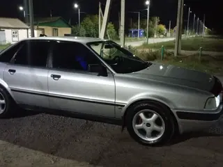 Audi 80