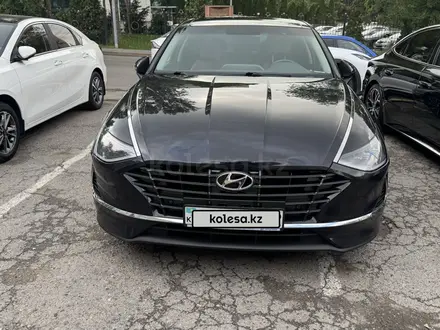 Hyundai Sonata 2023 года за 9 900 000 тг. в Алматы – фото 3