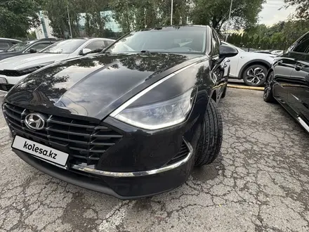 Hyundai Sonata 2023 года за 9 900 000 тг. в Алматы