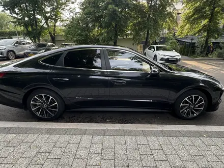 Hyundai Sonata 2023 года за 9 900 000 тг. в Алматы – фото 5