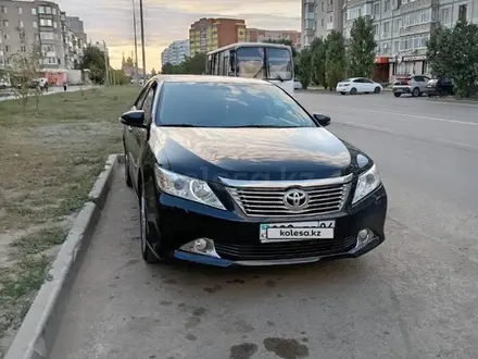 Toyota Camry 2013 года за 10 000 000 тг. в Актобе – фото 7