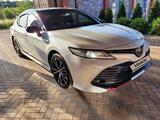 Toyota Camry 2021 года за 14 000 000 тг. в Шымкент