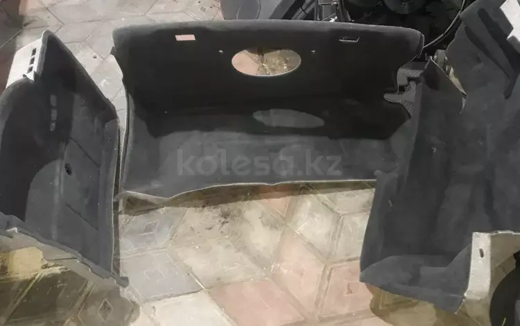 Обшивки багажника w220 за 20 000 тг. в Алматы