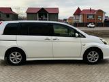 Toyota Isis 2011 года за 4 000 000 тг. в Уральск – фото 4