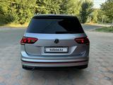 Volkswagen Tiguan 2022 годаfor16 500 000 тг. в Шымкент – фото 5