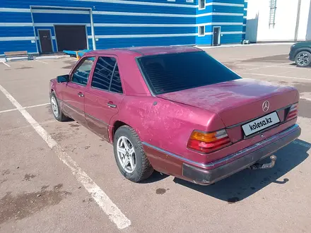 Mercedes-Benz E 230 1992 года за 750 000 тг. в Караганда – фото 20