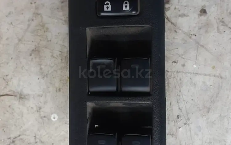 Блок кнопок стеклоподъёмника на Toyota 4Runner за 25 000 тг. в Алматы