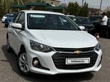 Chevrolet Onix 2022 года за 7 950 000 тг. в Тараз