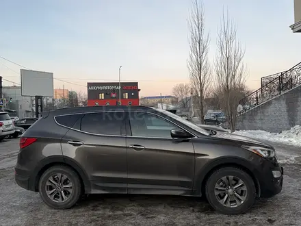 Hyundai Santa Fe 2014 года за 9 300 000 тг. в Актобе – фото 2