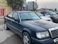 Mercedes-Benz E 230 1989 годаfor1 000 000 тг. в Караганда