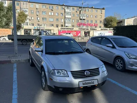 Volkswagen Passat 2002 года за 2 500 000 тг. в Астана – фото 2