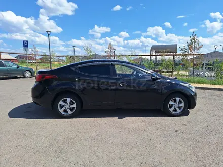 Hyundai Elantra 2015 года за 5 200 000 тг. в Астана – фото 8
