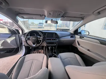 Hyundai Sonata 2019 года за 7 100 000 тг. в Жанаозен – фото 10