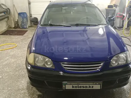 Toyota Avensis 2000 года за 2 650 000 тг. в Талдыкорган – фото 7