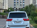 Toyota Land Cruiser 2022 года за 55 000 000 тг. в Шымкент – фото 4