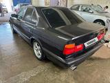 BMW 520 1990 года за 1 300 000 тг. в Жетысай – фото 2