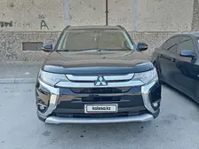 Mitsubishi Outlander, 2016