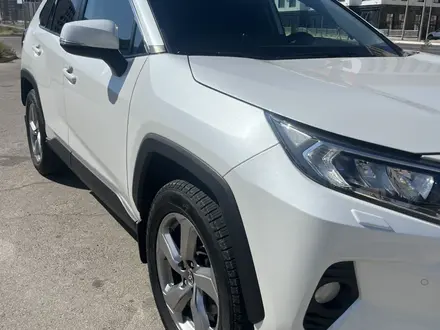 Toyota RAV4 2020 года за 14 900 000 тг. в Актау – фото 6