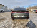 Hyundai Elantra 2021 года за 8 500 000 тг. в Уральск – фото 4