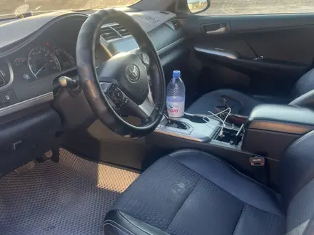 Toyota Camry 2013 года за 4 500 000 тг. в Жанаозен – фото 7