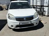 Renault Sandero 2013 года за 2 500 000 тг. в Караганда – фото 2