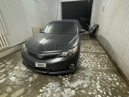 Toyota Camry 2014 года за 6 600 000 тг. в Бейнеу – фото 2