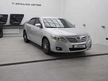 Toyota Camry 2010 года за 4 700 000 тг. в Актобе