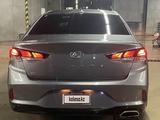 Hyundai Sonata 2019 годаүшін8 000 000 тг. в Астана – фото 4