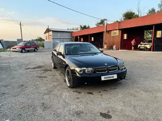 BMW 745