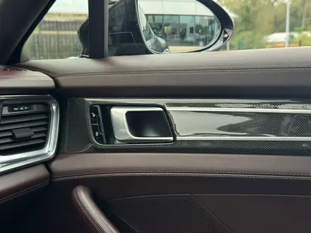 Porsche Panamera 4 2018 года за 32 000 000 тг. в Алматы – фото 19