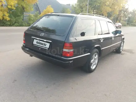 Mercedes-Benz E 230 1992 года за 1 500 000 тг. в Алматы – фото 14