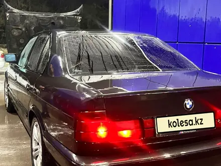 BMW 520 1992 года за 1 600 000 тг. в Алматы – фото 3