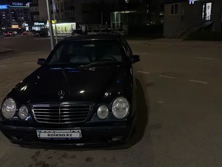 Mercedes-Benz E 320 2002 года за 4 400 000 тг. в Атырау – фото 2