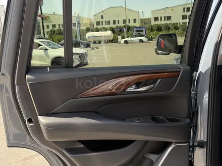 Cadillac Escalade 2016 года за 25 000 000 тг. в Алматы – фото 10