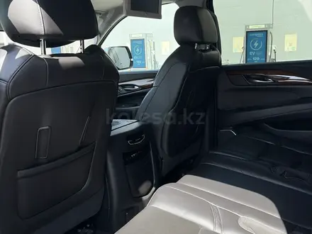 Cadillac Escalade 2016 года за 25 000 000 тг. в Алматы – фото 11